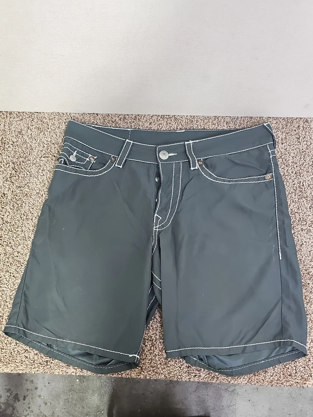 TRUE RELIGION MENS BOARD SHORTS BFPM-08-177